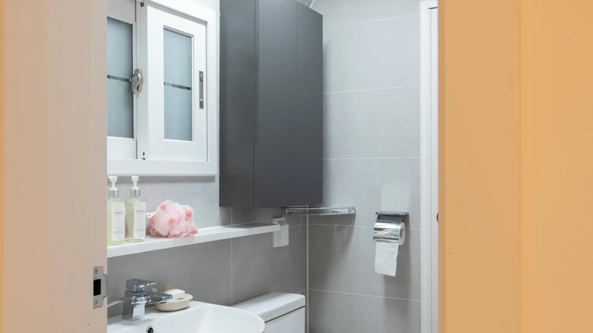 Raon House Apartment Seoul